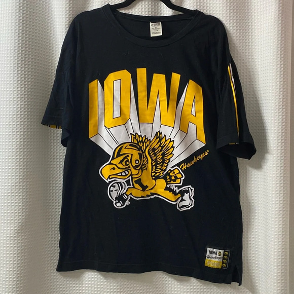 PINK by VS University of Iowa Oversized Tee - Picture 1 of 6
